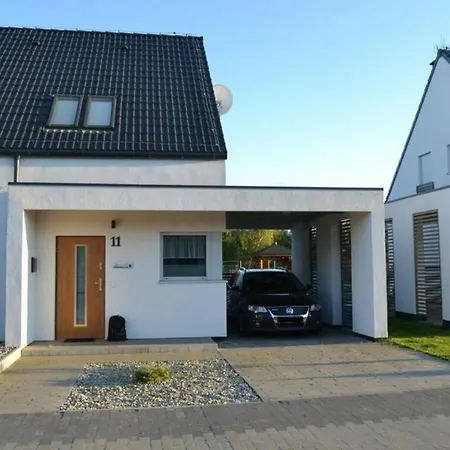 Vakantiehuis Lilja Mit Garten, Kamin Und Pool *