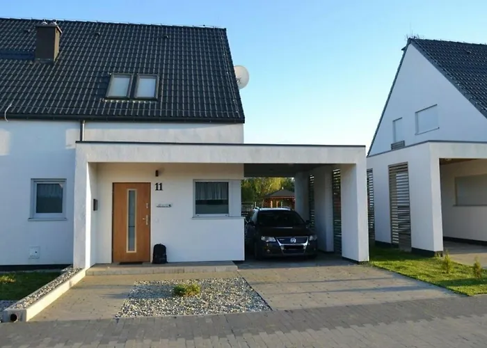 Feriehus Lilja Mit Garten, Kamin Und Pool *